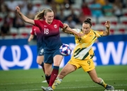 九游体育官网入口-包含澳大利亚女足队员在比赛中展现出色进攻的词条