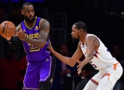 九游体育中国官网-湖人大胜国王：詹姆斯的一人秀帮助球队获胜的简单介绍