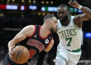 九游体育app-包含骑士擒拿凯尔特人，拉文成功转型取得关键胜利的词条