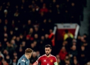 包含格拉斯哥流浪者主场失利，欧冠梦碎的词条