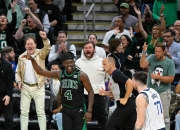 九游体育网页版登录入口-雄鹿队主场表现稳定，进攻端存在待提升之处的简单介绍