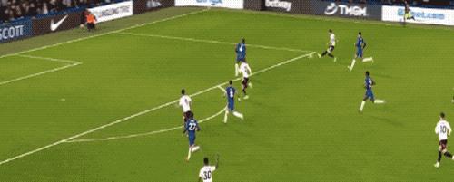 切尔西遭遇失利，曼城占据领先地位