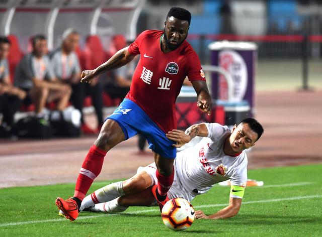 河南建业迎战深圳佳兆业，实力对比备受关注的简单介绍