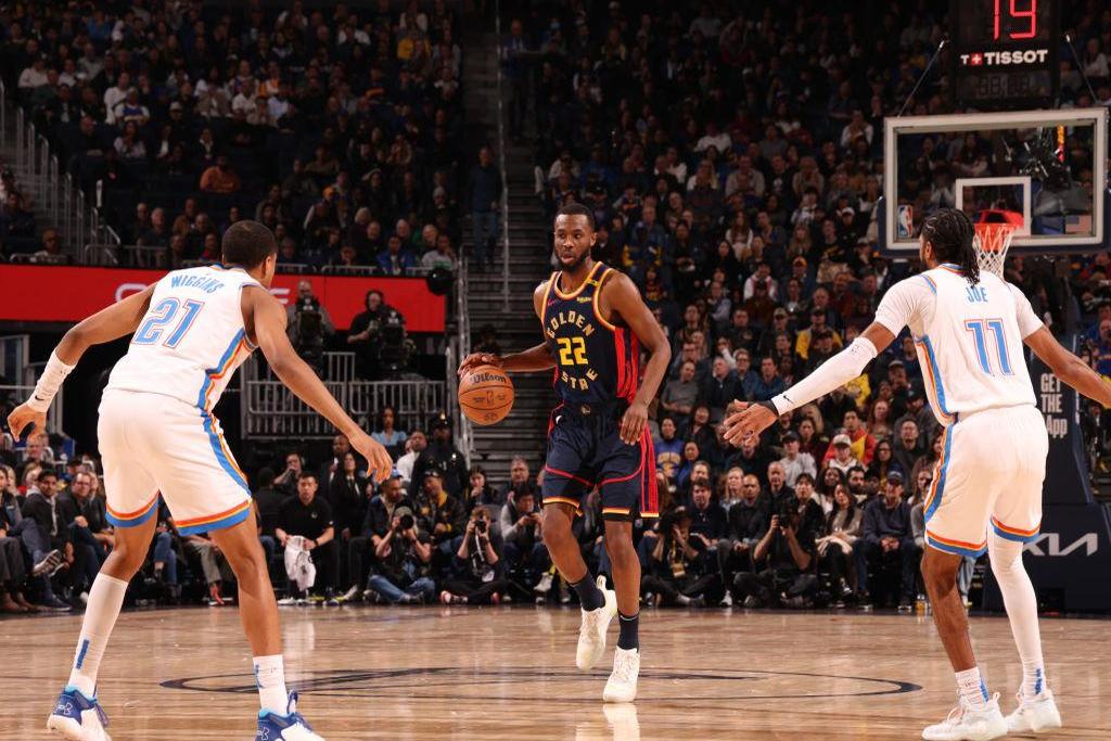 黄蜂客场击败勇士，维金斯表现出色