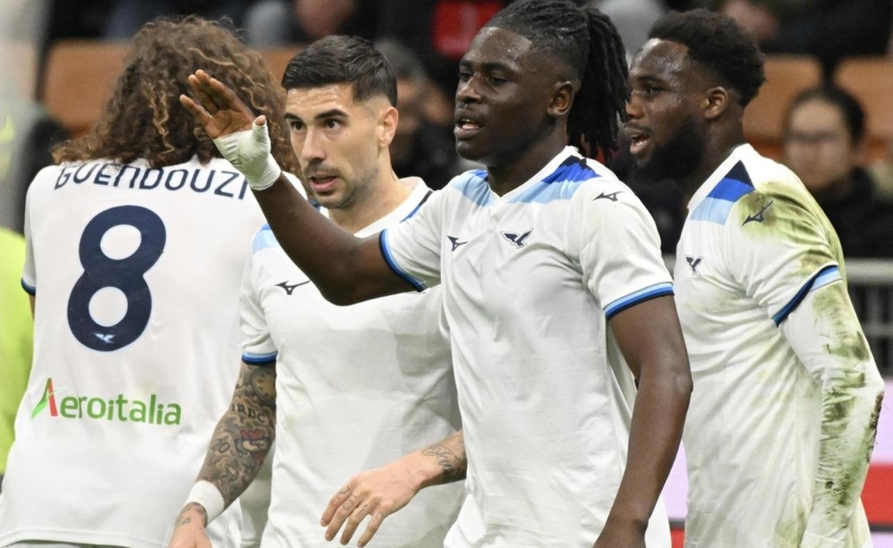 拉齐奥冲击前四，抢夺欧冠资格