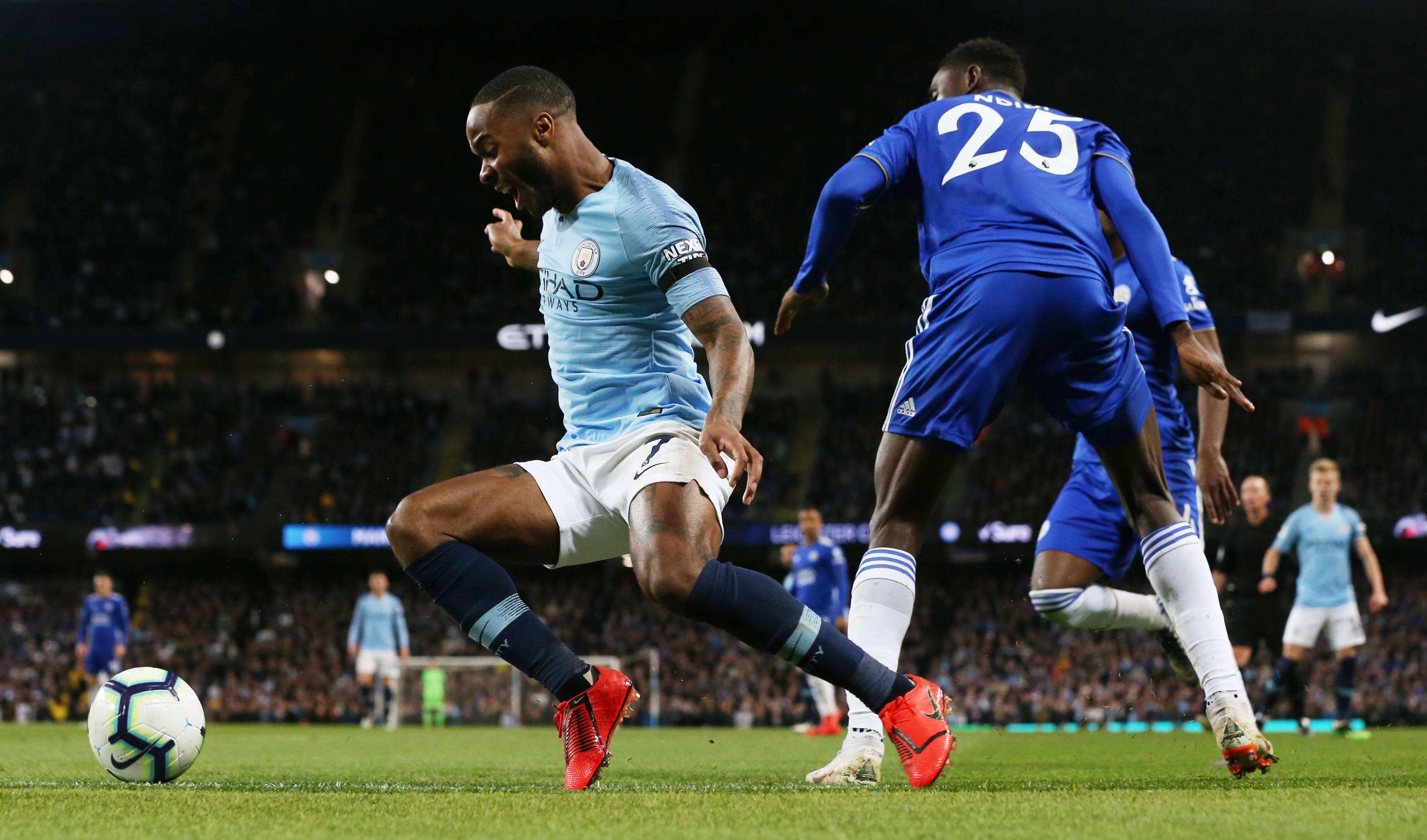 曼城客场击败对手，赛季开局完美