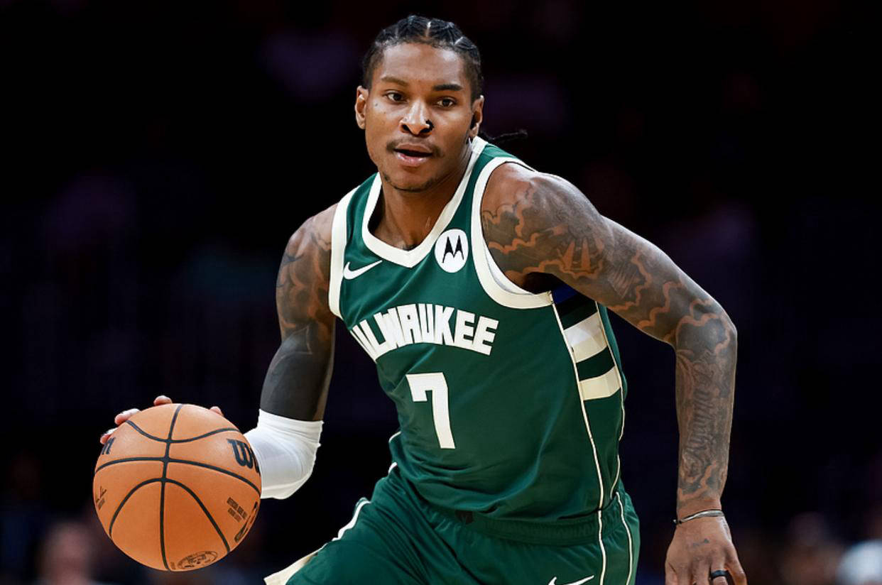 雄鹿再胜热火，总比分扳平的简单介绍