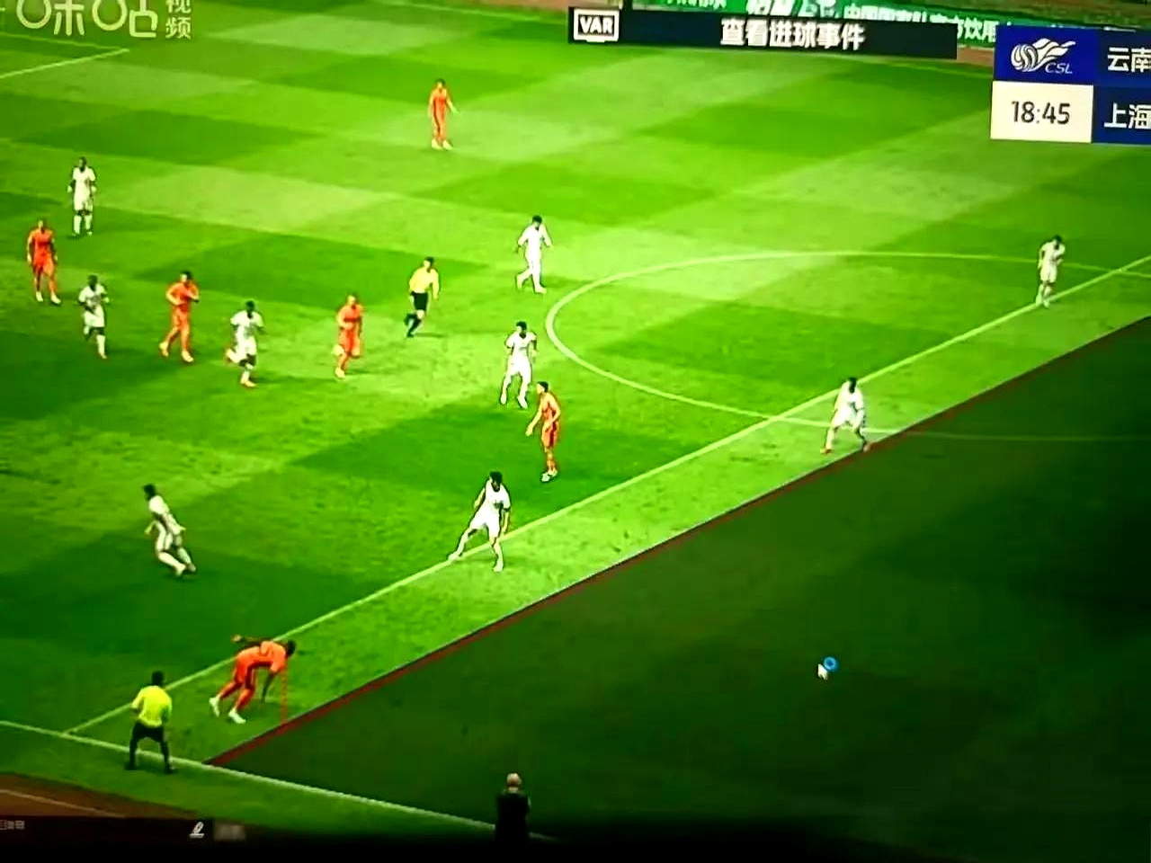 上港不敌对手，淘汰赛前途曲折