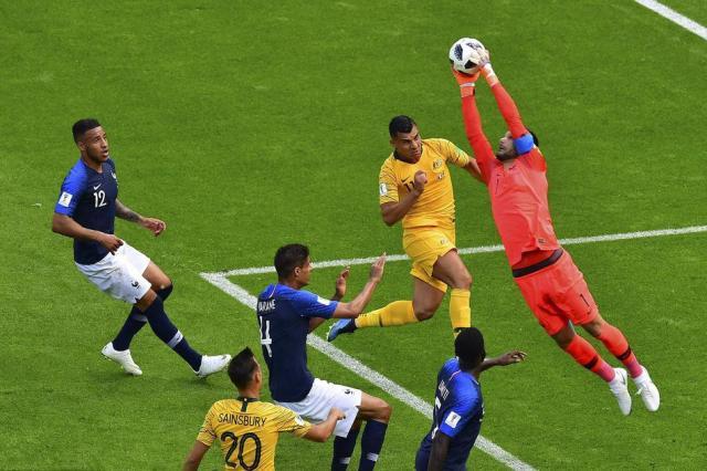 关于猛龙独步蓝天！洛里疯狂表现力压所有对手的信息