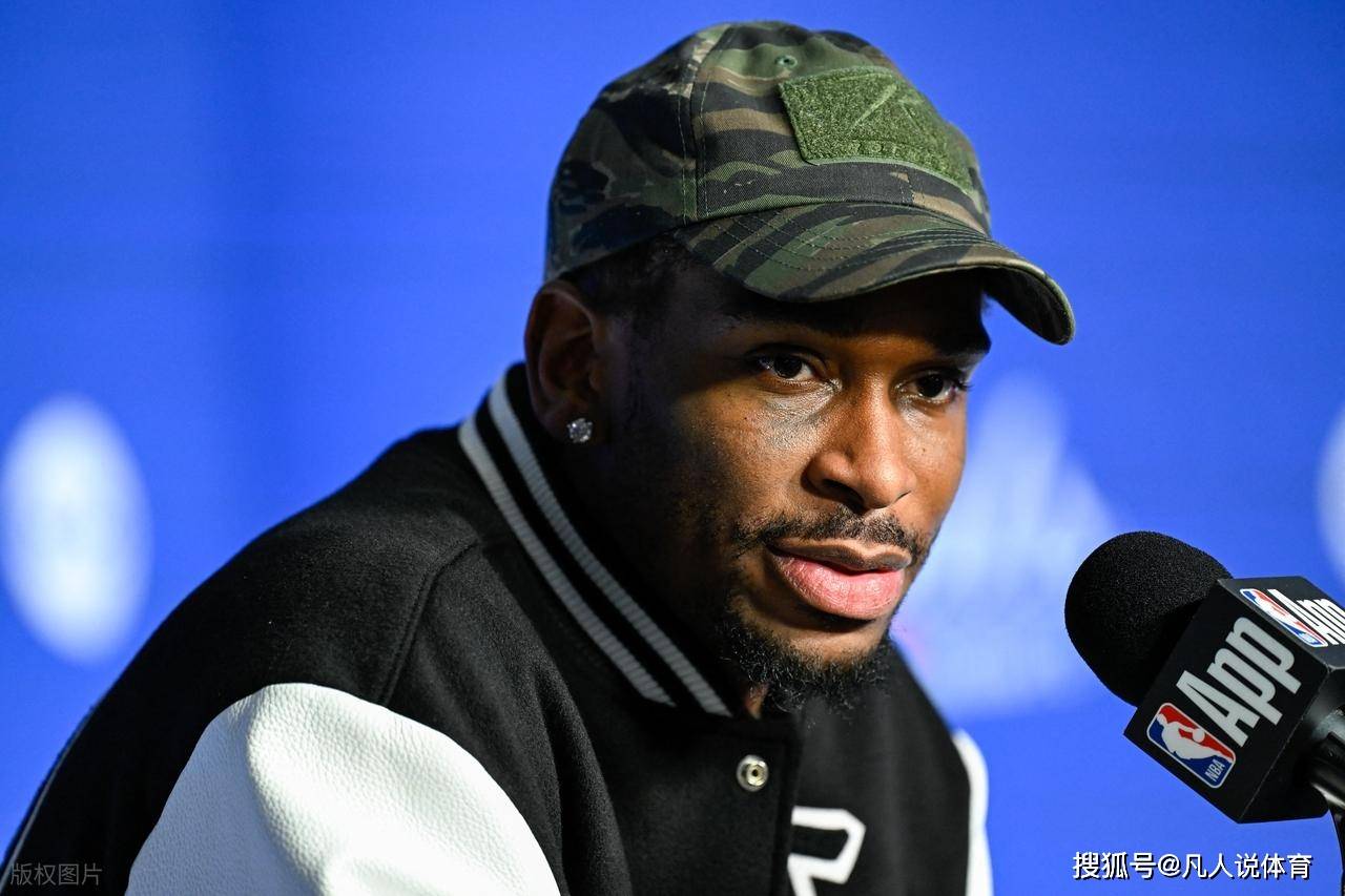 包含加拿大篮球界新秀崭露头角成为焦点的词条