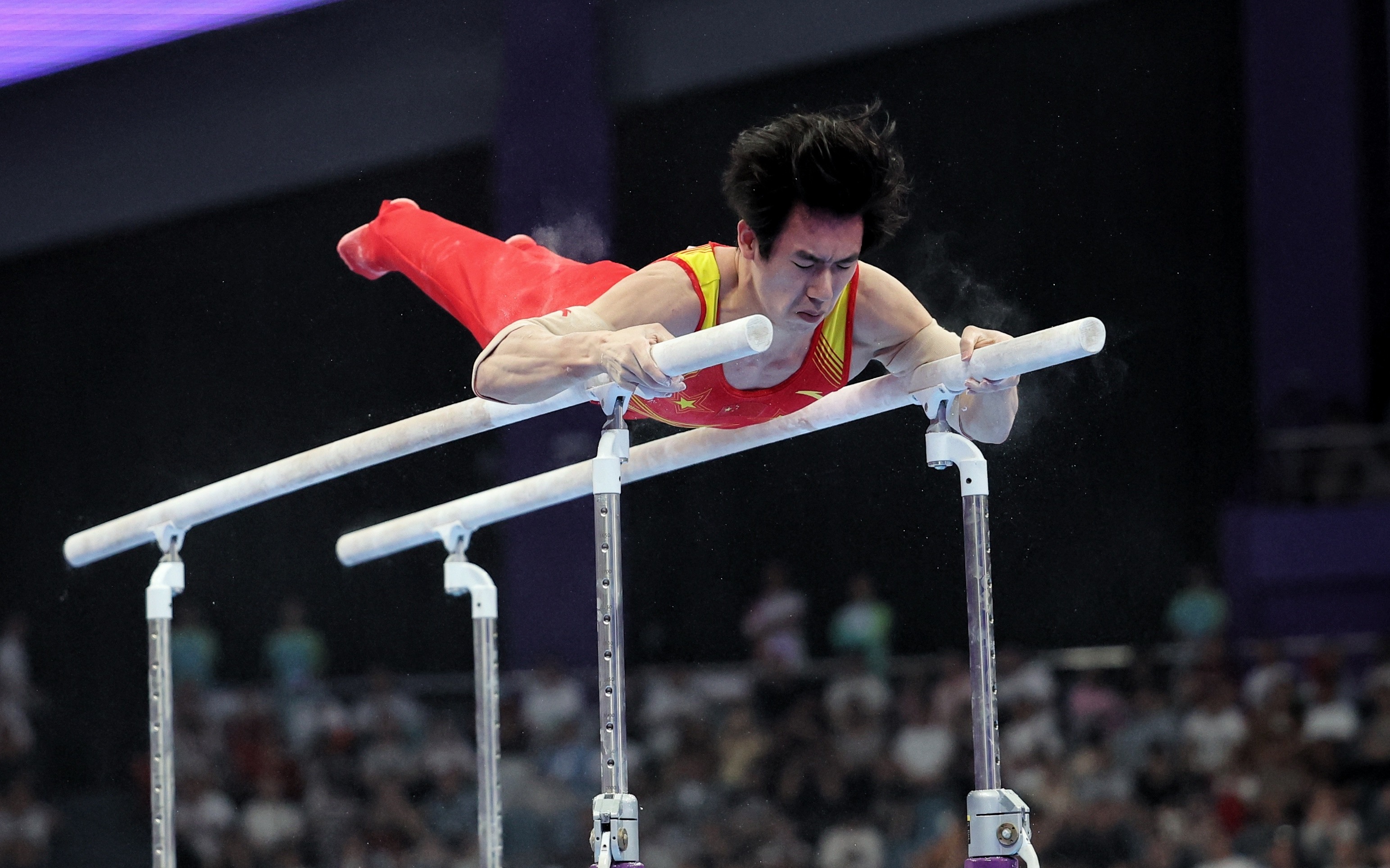 运动员精湛技艺展露无遗，登顶巅峰的简单介绍